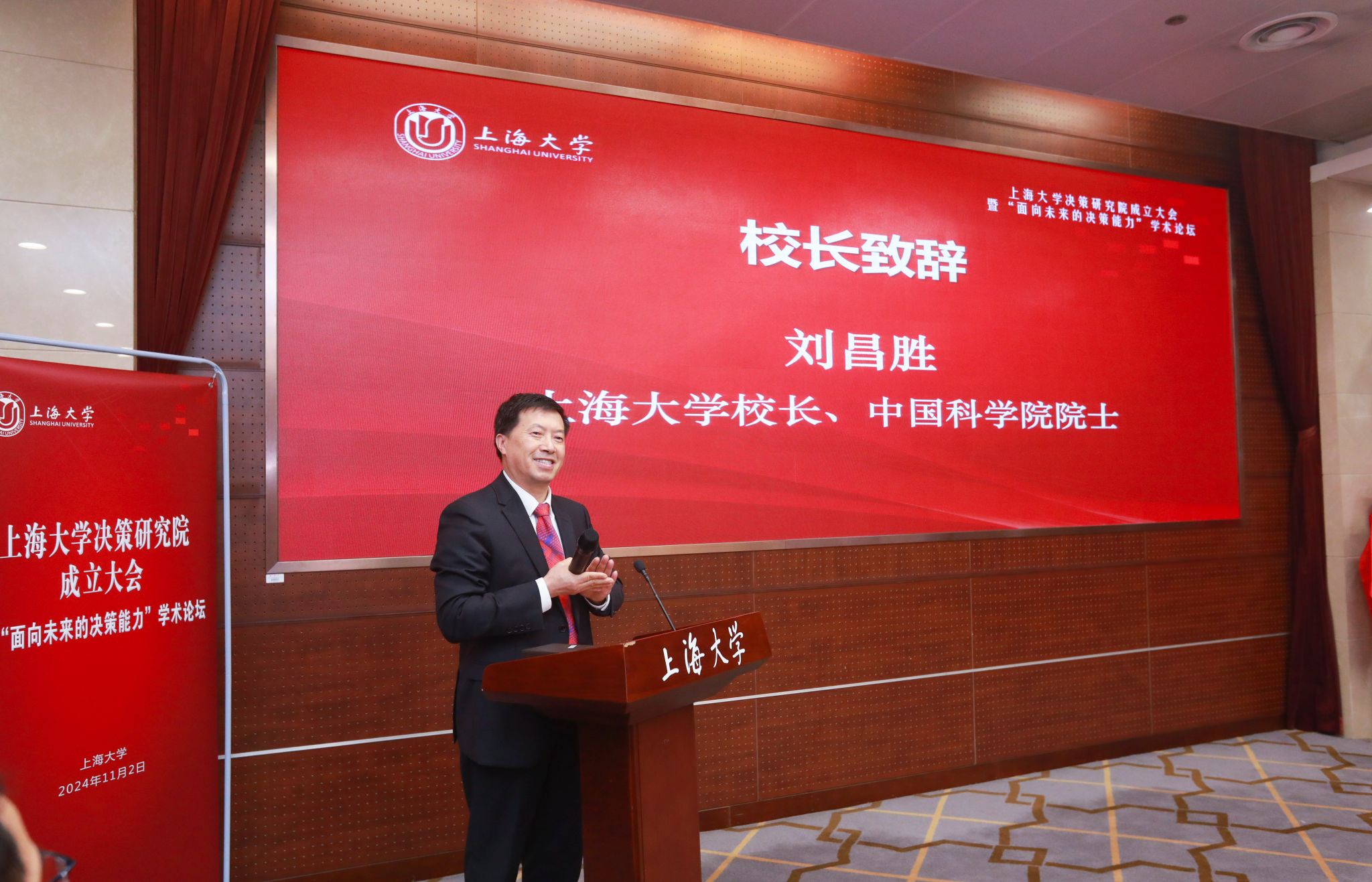 F62A1188.jpg F62A1188.jpg